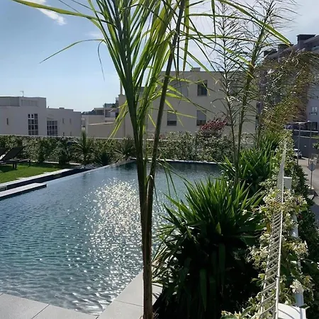 Lux - With Private Pool * Σπλιτ