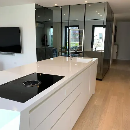 Lux - With Private Pool Σπλιτ